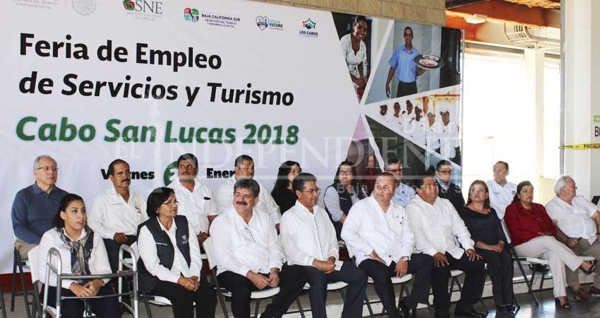 Genera sector turístico y de servicios más de mil vacantes de empleo