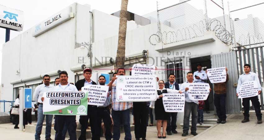 Se manifiestan trabajadores sindicalizados de Telmex en SJC