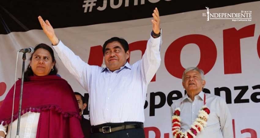 INE investiga presunto acarreo de Barbosa en Puebla