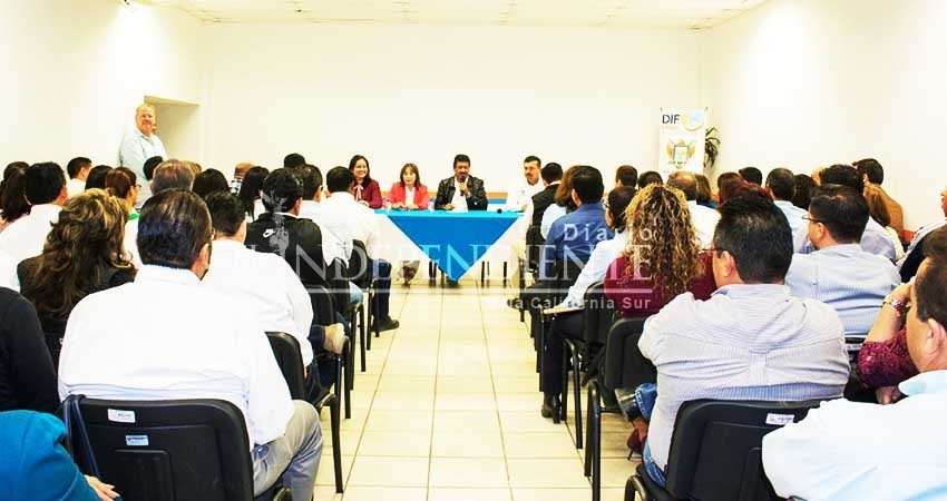 Suman casi mil empleados municipales los despedidos en la actual administración