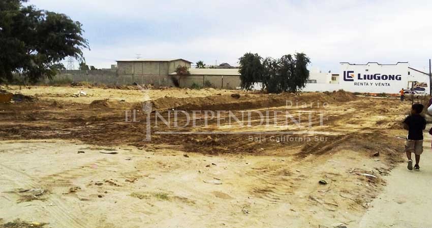 Preocupa a habitantes de Lagunitas II el desvió del arroyo para la construcción de un supermercado