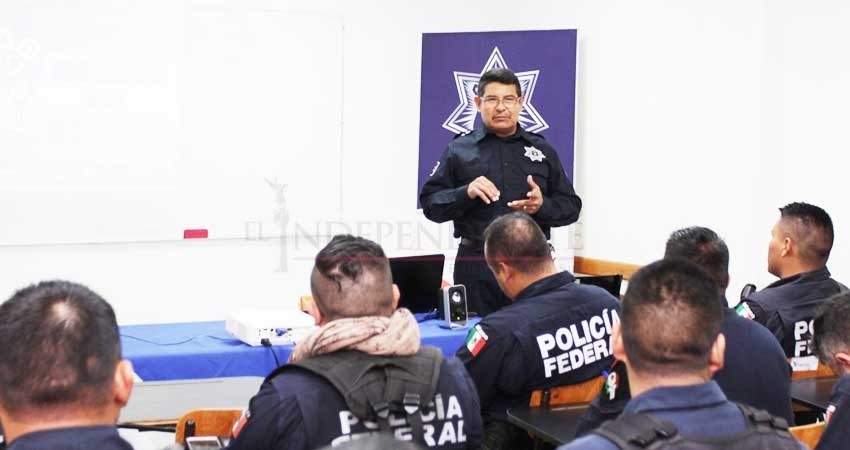 Imparten pláticas sobre reglamento de tránsito de La Paz a agentes federales