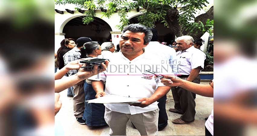 Busca Antorcha Campesina frenar abusos contra vendedores ambulantes