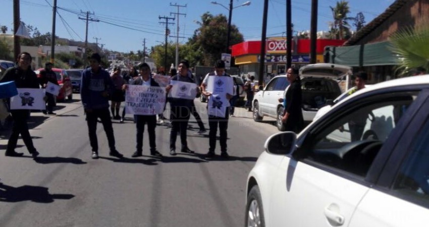 Protestan alumnos de Conalep de SJC