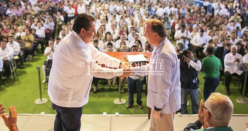 Carlos Mendoza Davis está apoyando a Meade ¿es nota o no es nota?: AMLO