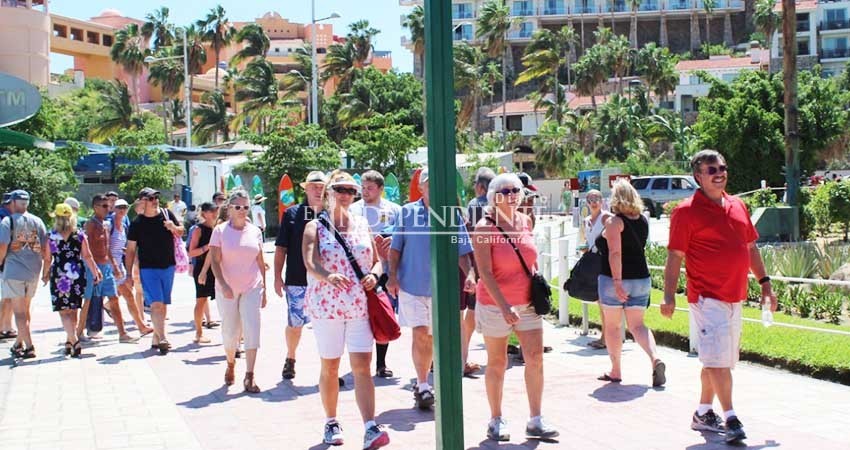 Noticias negativas de Los Cabos alarman a los turistas que nunca han venido a México, dicen empresarios del centro