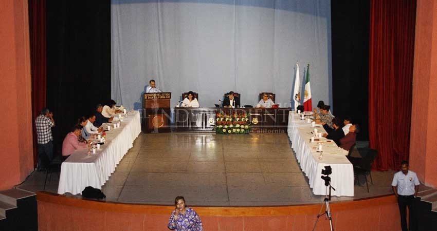 Piden diputados opositores sacar de la congeladora iniciativas de ley 