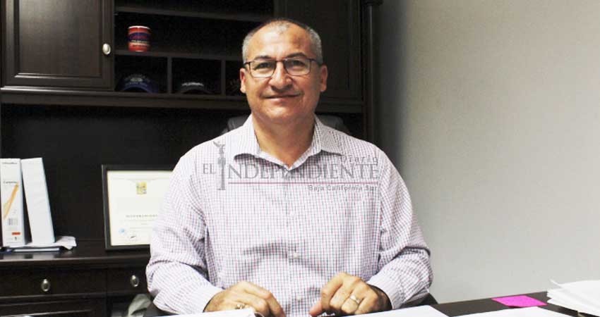 Contraloría exhorta a direcciones a prepararse para proceso de entrega recepción