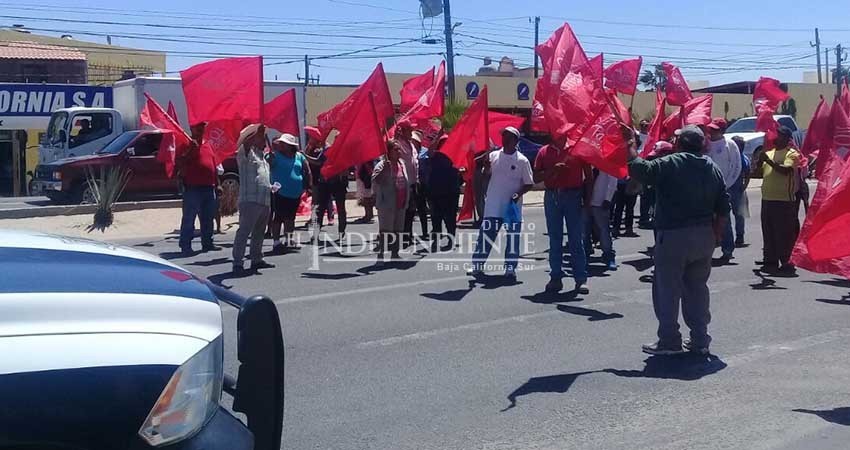 Con bloqueo a carretera, presiona Antorcha Campesina al gobierno cabeño para que responda a demandas