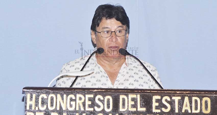 Presenta Dip. Murillo iniciativa de reformas a la Constitución del Estado