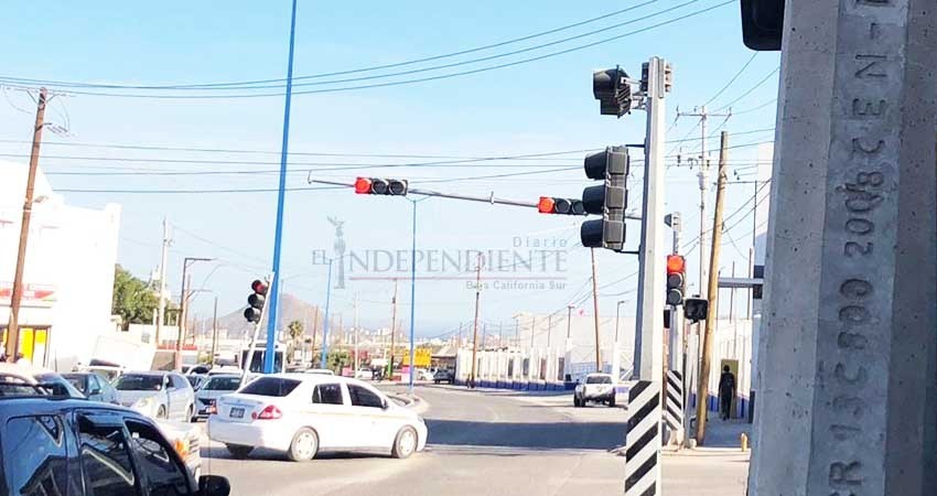 Por concluir proyecto de semaforización inteligente en Los Cabos