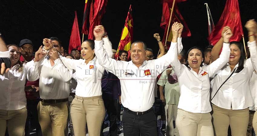 “De lo que te den agarra, pero vota por Ibarra”