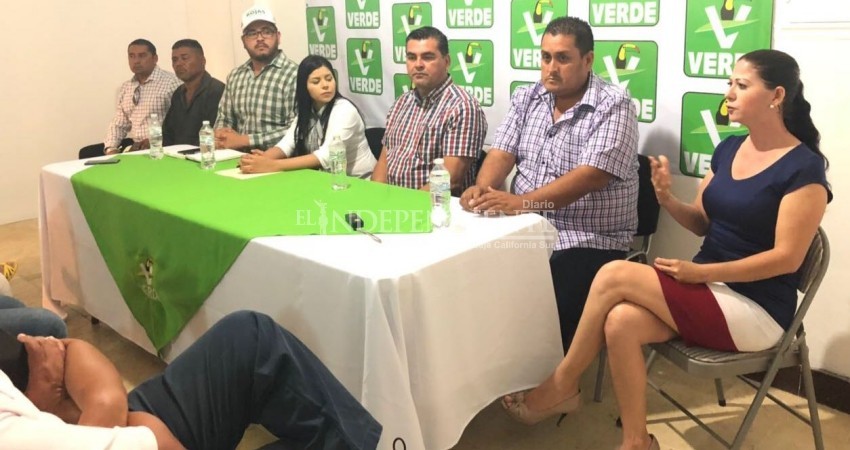 Agrupaciones civiles y lideres de colonia de Los Cabos se unen Rojas Tirado del PVEM