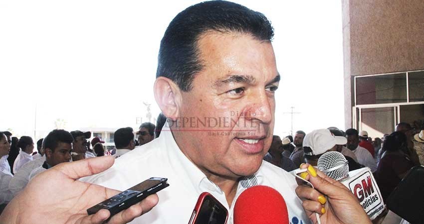 Desmiente Rubén Muñoz acusaciones de supuestos exmorenistas: "vinieron a pedir cargos"