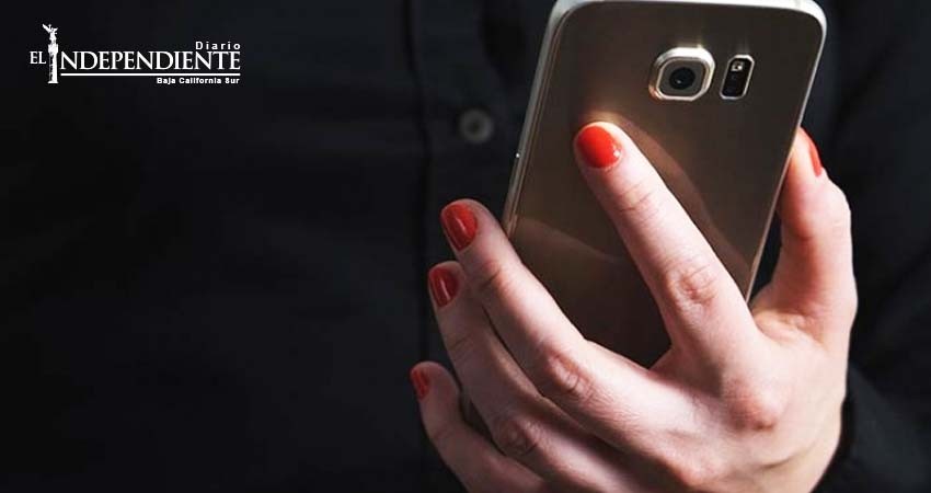 Mujer va a la cárcel en Arizona por mandar 65 mil mensajes