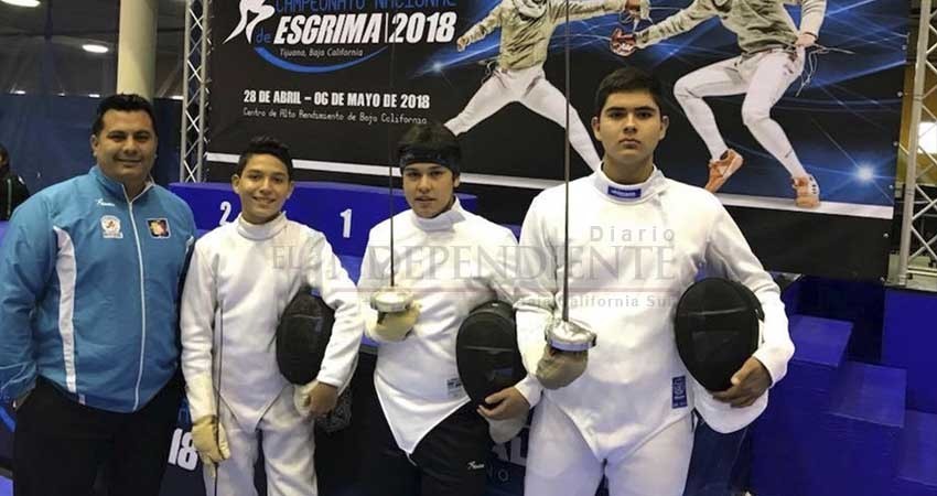 Clasifican 9 esgrimistas de BCS a la olimpiada nacional