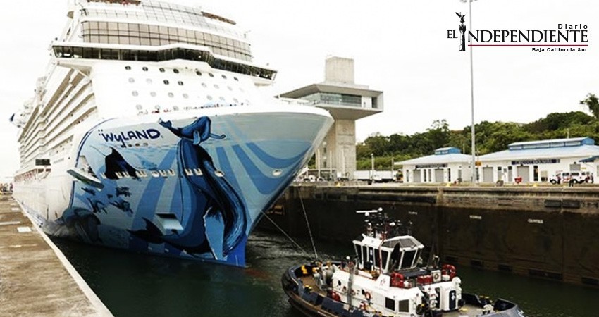 Megacrucero transita por el Canal de Panamá; marca un nuevo hito