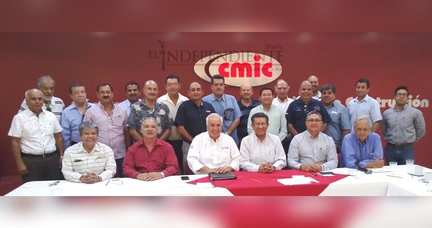 Ofrece Pepe Hevia total respaldo a las constructoras locales