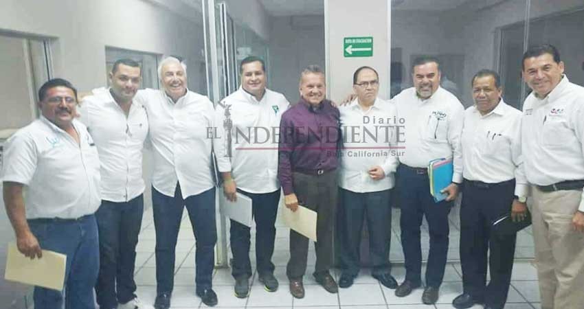 Muñoz, Puppo y Hevia ya se dicen ganadores de debate radiofónico