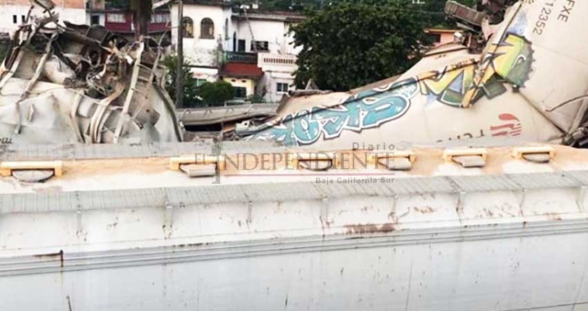 Chocan dos trenes de frente en Veracruz, al menos hay dos heridos