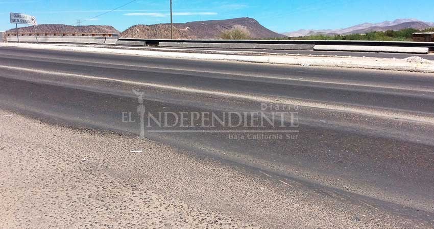 Siguen presentes las fallas en el puente de la 8 de octubre