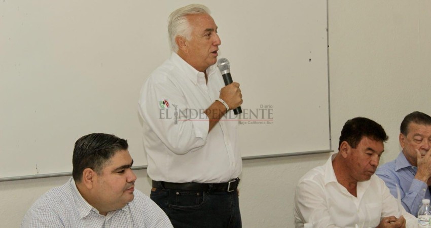 Pepe Hevia propone que el ayuntamiento deje de ser empleador