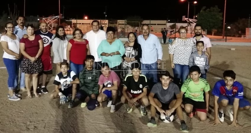 Se compromete Saúl González a recuperar los espacios públicos deportivos en La Paz y en la zona rural
