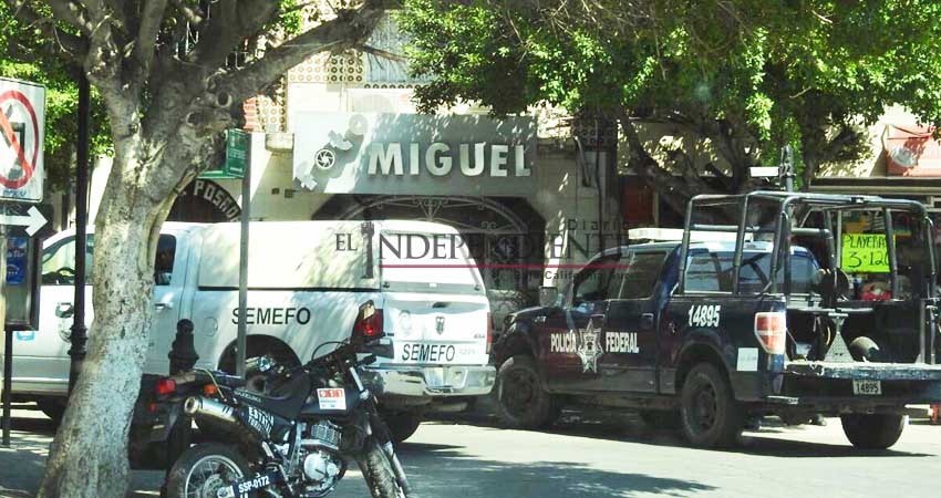 Ex policía estatal de suicida dentro de un hotel de La Paz