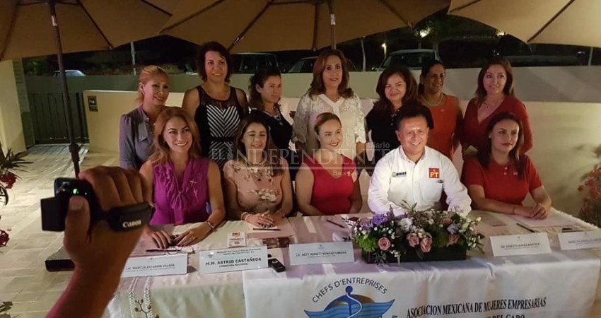 Dr. Ibarra a las mujeres empresarias de Los Cabos: “mi Gobierno no será fábrica de nuevos ricos”
