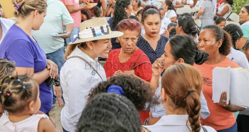 Para servir se necesita tener vocación: Lupita Saldaña