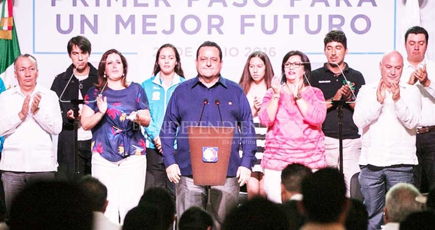 Propone Mendoza Davis “refundación” del PAN tras próxima elección