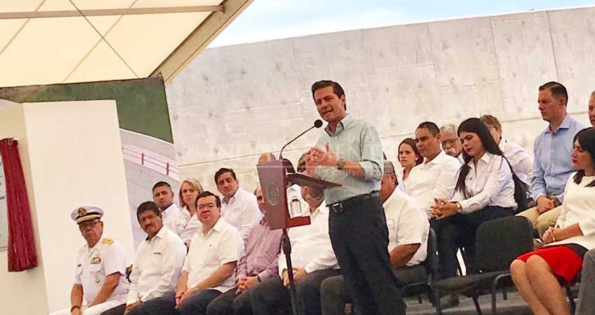 Anuncia Peña Nieto carretera 4 carriles La Paz - Pichilingue