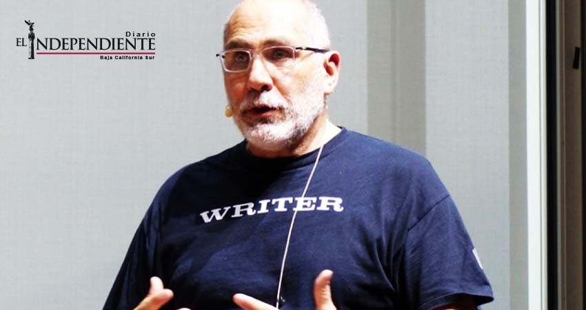 'Hollywood 'no es el malo' para cine mexicano': Guillermo Arriaga