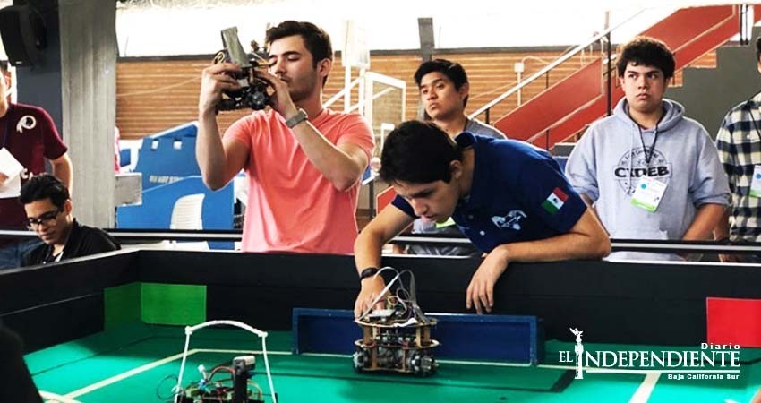 Estudiantes mexicanos participan en RoboCup 2018