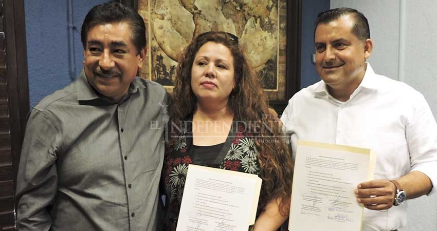 Ayuntamiento, SEP y monitoras escolares firman minuta de acuerdo
