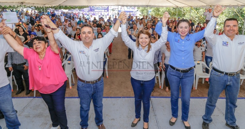 Pescadores, Agricultores y Ganaderos de todo el Estado brindan su apoyo a Lupita Saldaña