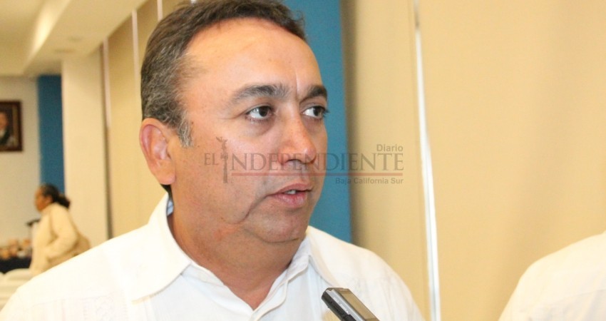 A salvo el candidato Pancho Pelayo, tras percance de avioneta en la que viajaba