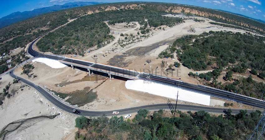 Pide Fecic que próximo presidente vigile calidad de obras estatales