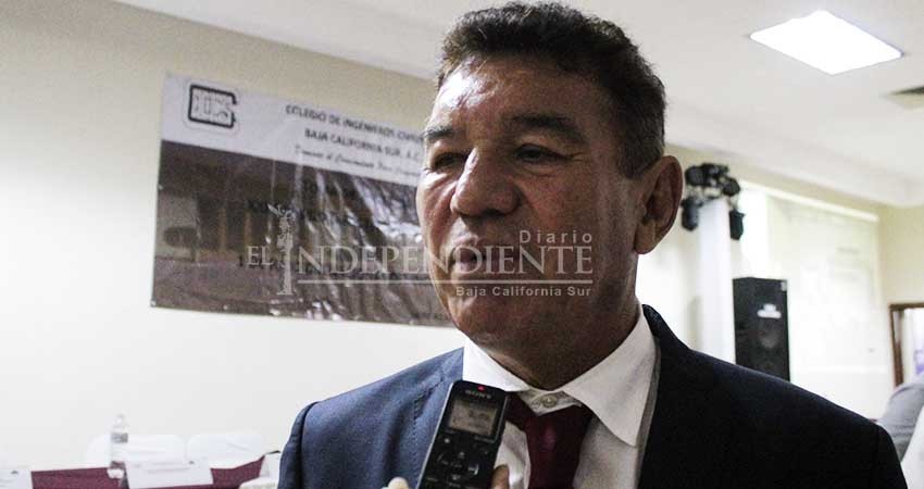 Toma protesta Eduardo Rondero como presidente del Colegio de Ingenieros de BCS