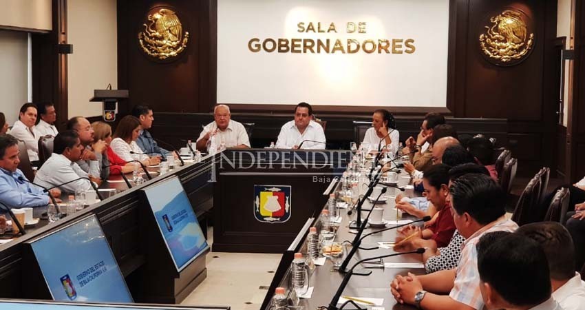 Se sumará Carlos Mendoza Davis a planteamientos de AMLO: Víctor Castro