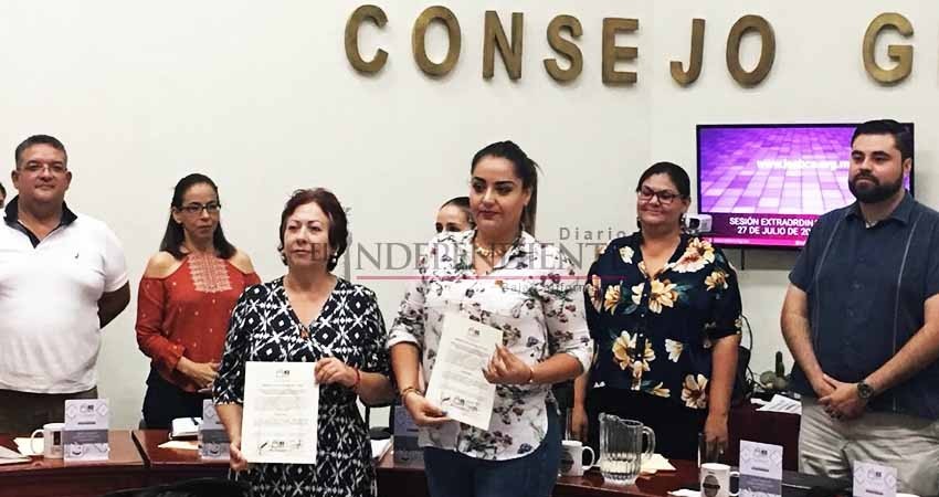 Entrega IEE constancias a las diputadas Mercedes Maciel y Daniela Rubio 