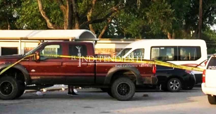 Mata a su papá, a su madrastra y a dos parientes... luego se suicida