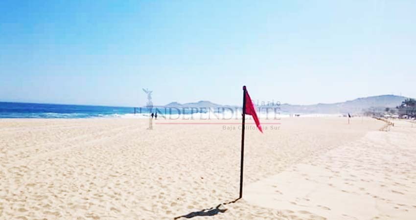 Por hacer caso omiso a señalamientos de advertencia, siguen los rescates de vacacionistas en las playas