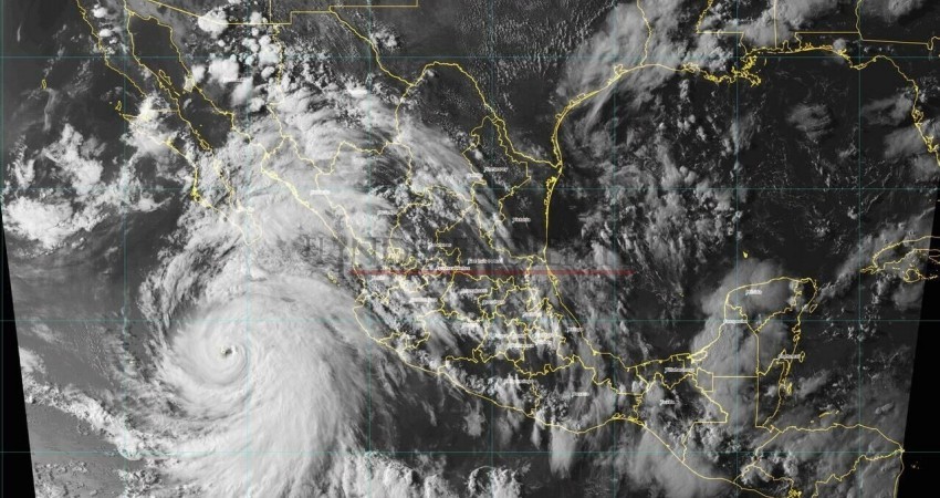 Dejará huracán John fuertes lluvias en el sur de BCS