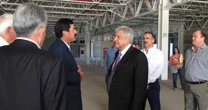 López Obrador visita hospital que solo tiene la fachada en Cd. Juárez