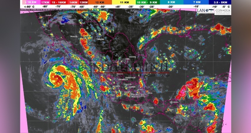 Bandas nubosas del Huracán John producen fuertes lluvias en el sur del estado
