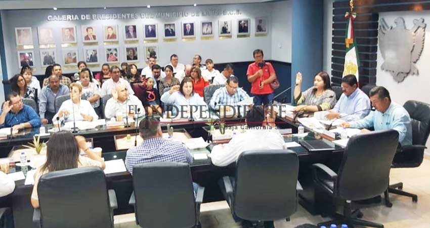 “Sin leer” aprueban 3er informe del Ayto de La Paz