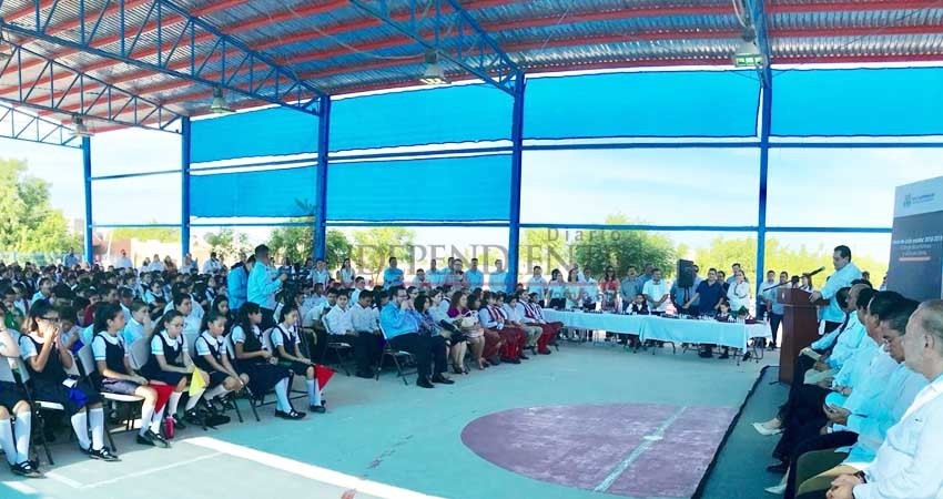 Menosprecian alumnos de La Paz discurso del Gobernador Mendoza Davis