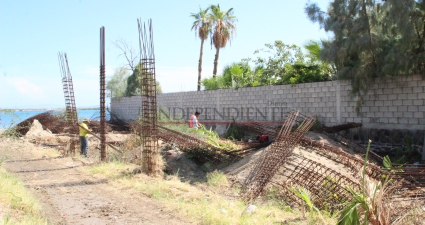Se deslinda Protección Civil estatal de terreno que “invade” calle de La Paz