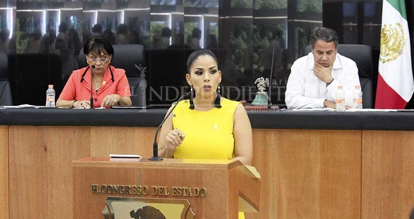Renuncia de diputados al PES no rompe “unidad”: Perla Flores